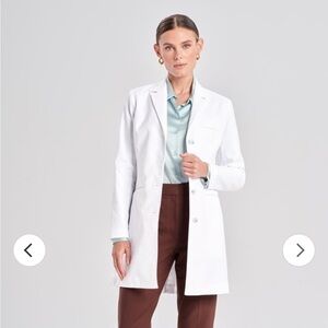 Medelita White Coat